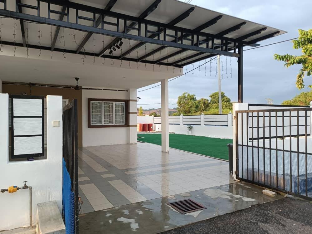 In Homestay Corner Batu Pahat Kültér fotó